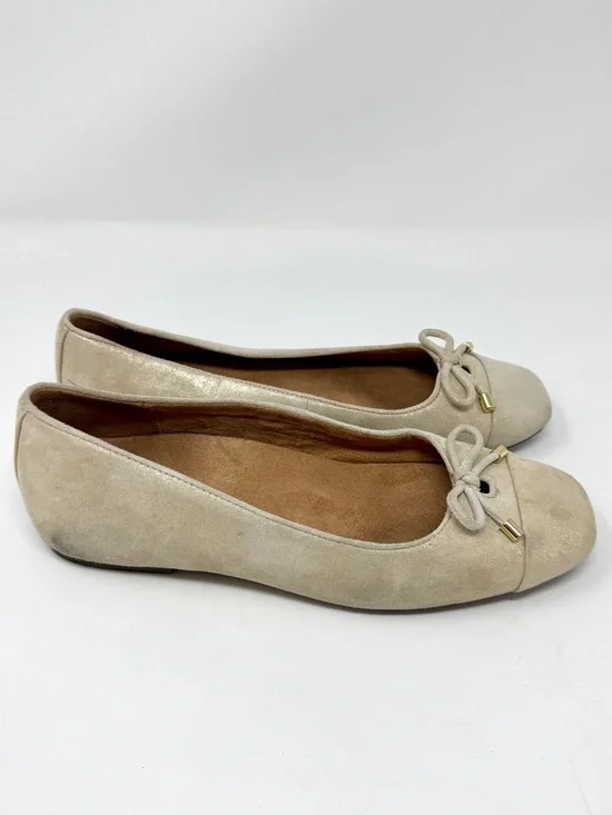 Vionic Klara Ballet Flats – Gold Metallic Leather - Picture 5 of 10